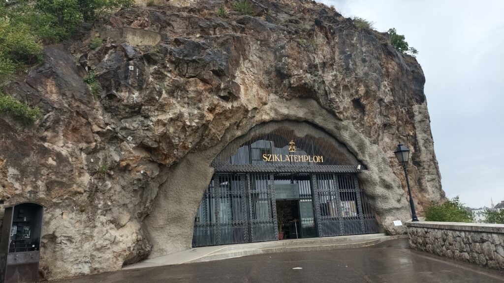 Étape 64 : l'auberge des pèlerins de Budakeszi vers Budapest